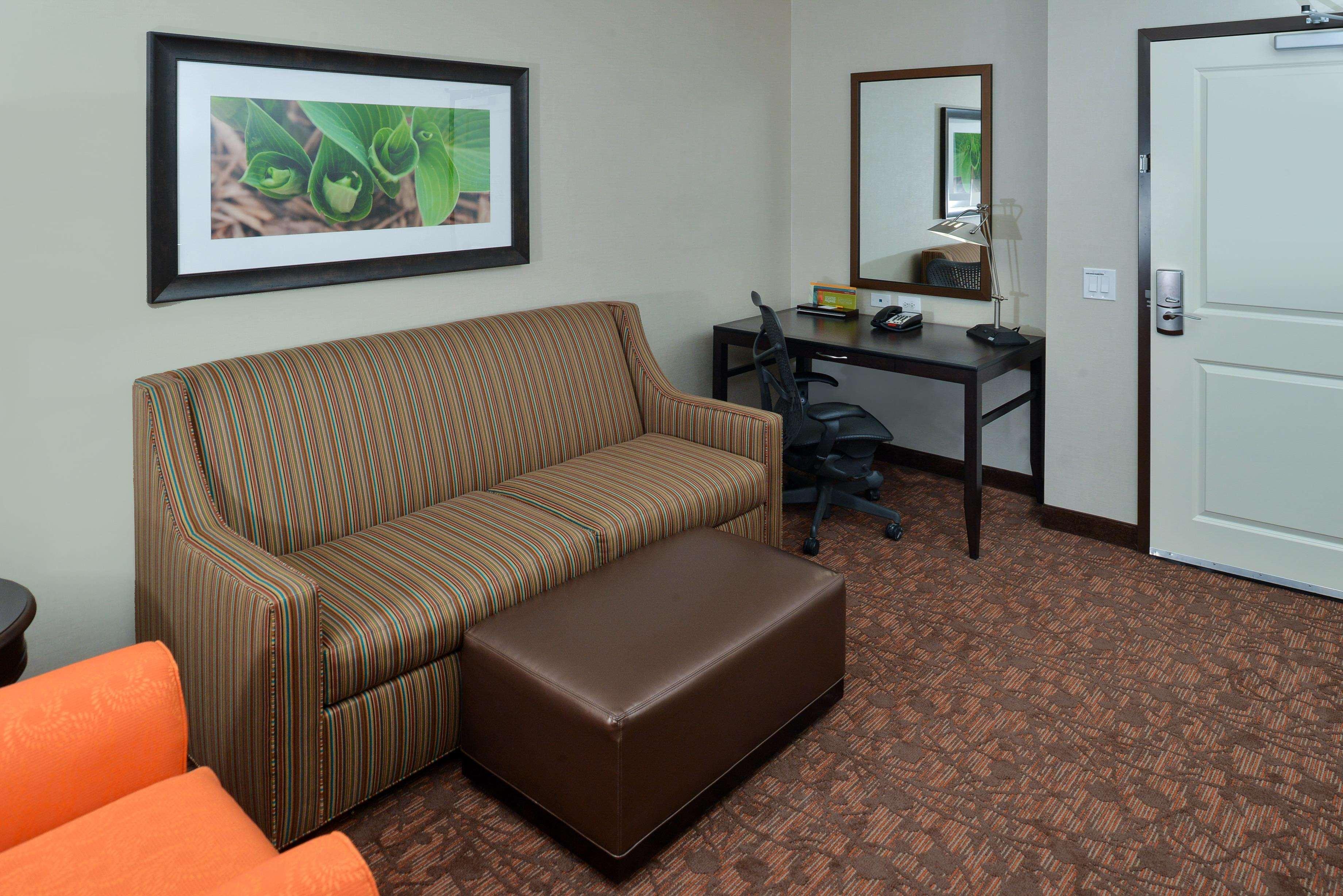 Hilton Garden Inn West Chester Bagian luar foto