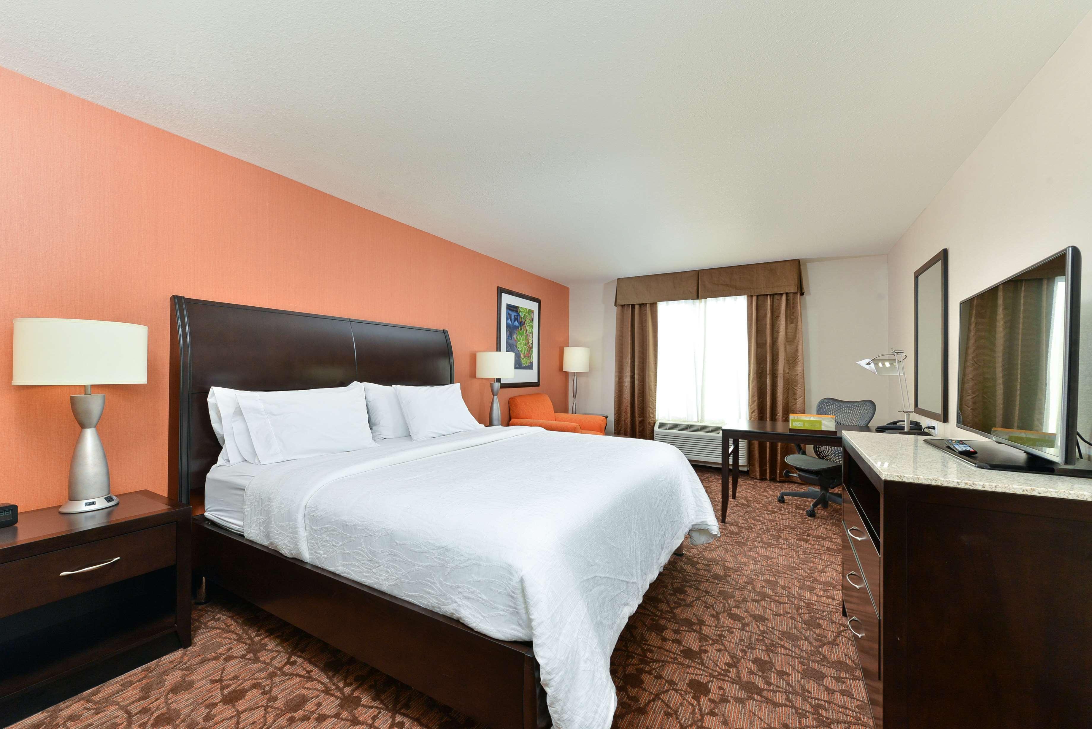 Hilton Garden Inn West Chester Bagian luar foto