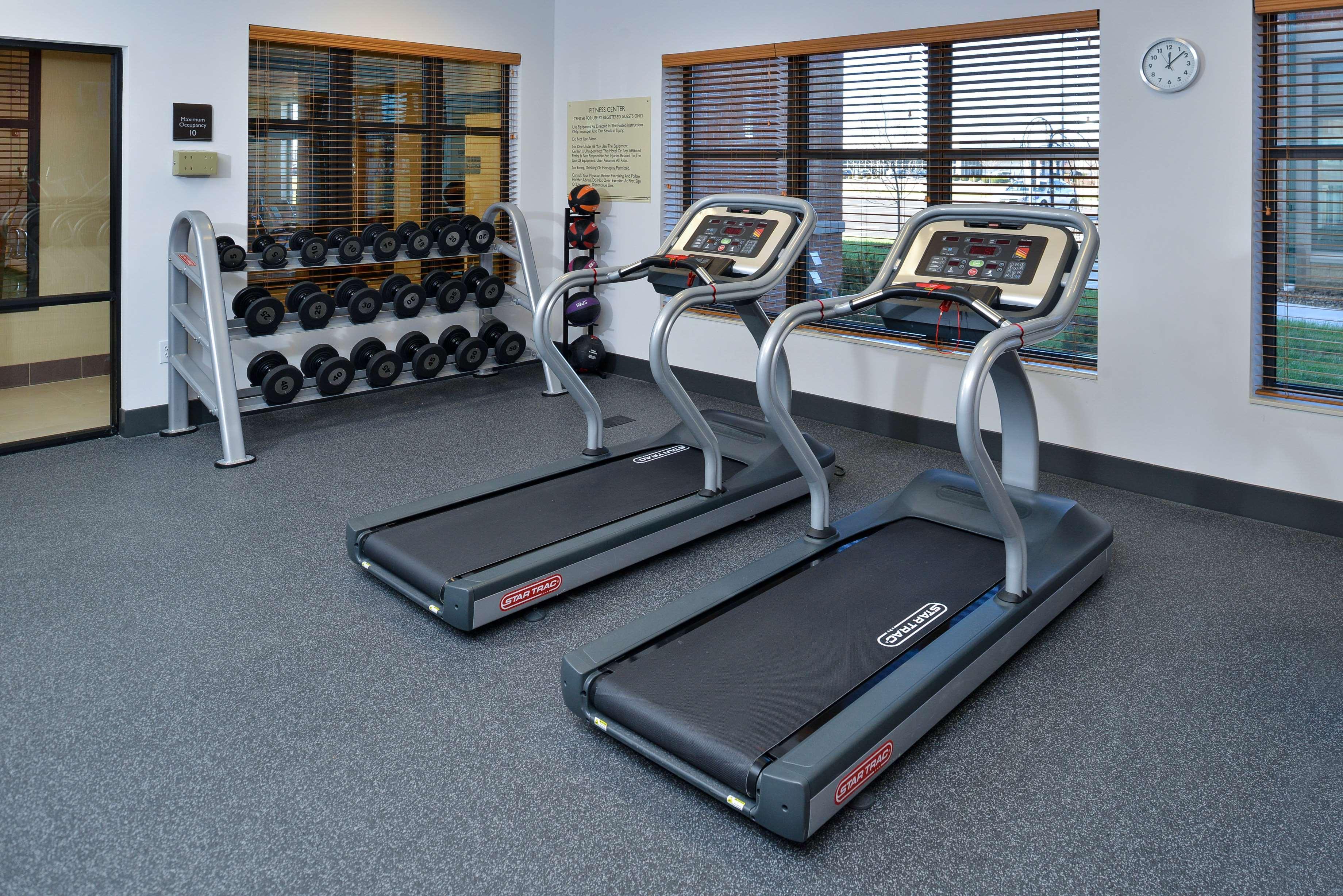 Hilton Garden Inn West Chester Bagian luar foto