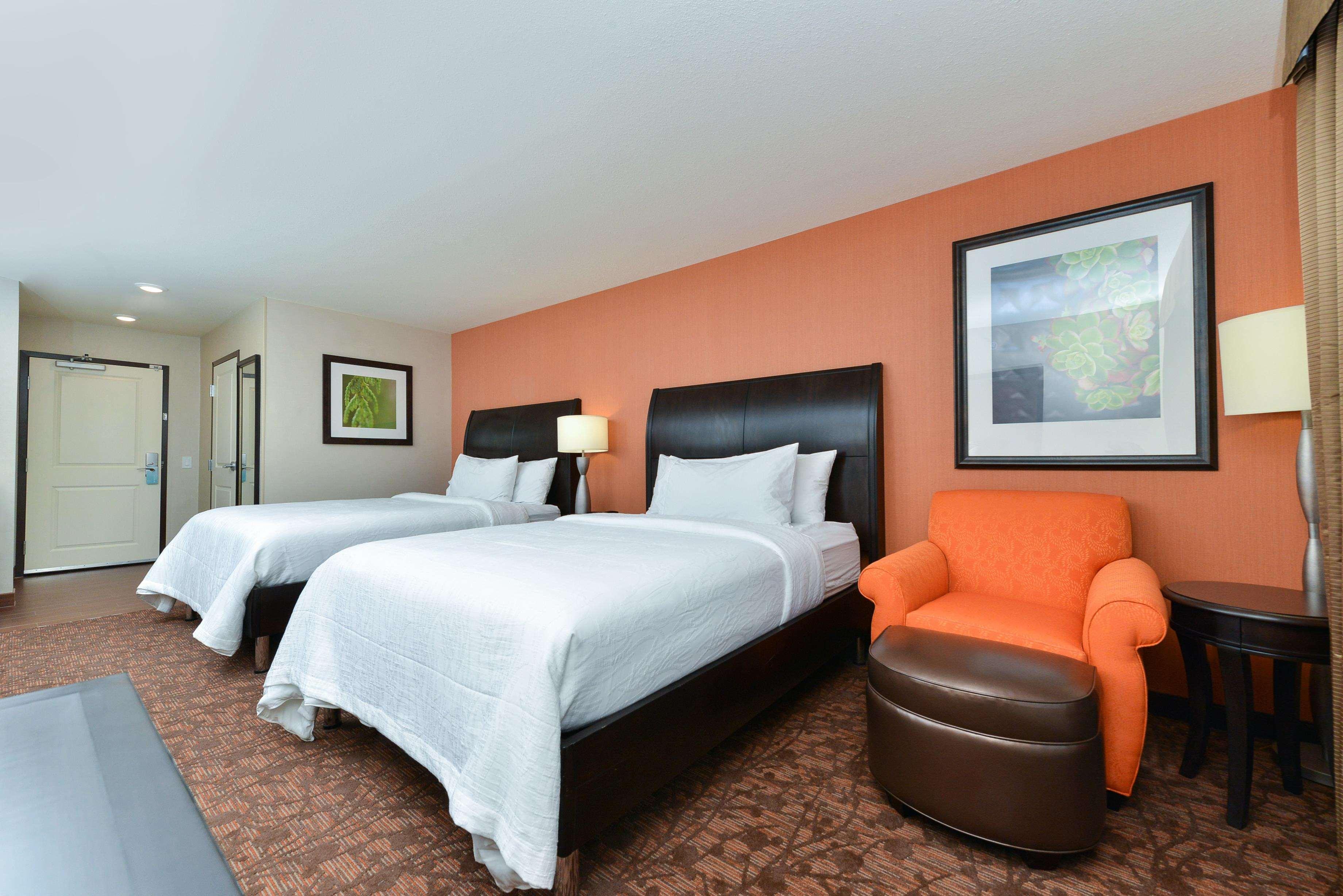 Hilton Garden Inn West Chester Bagian luar foto