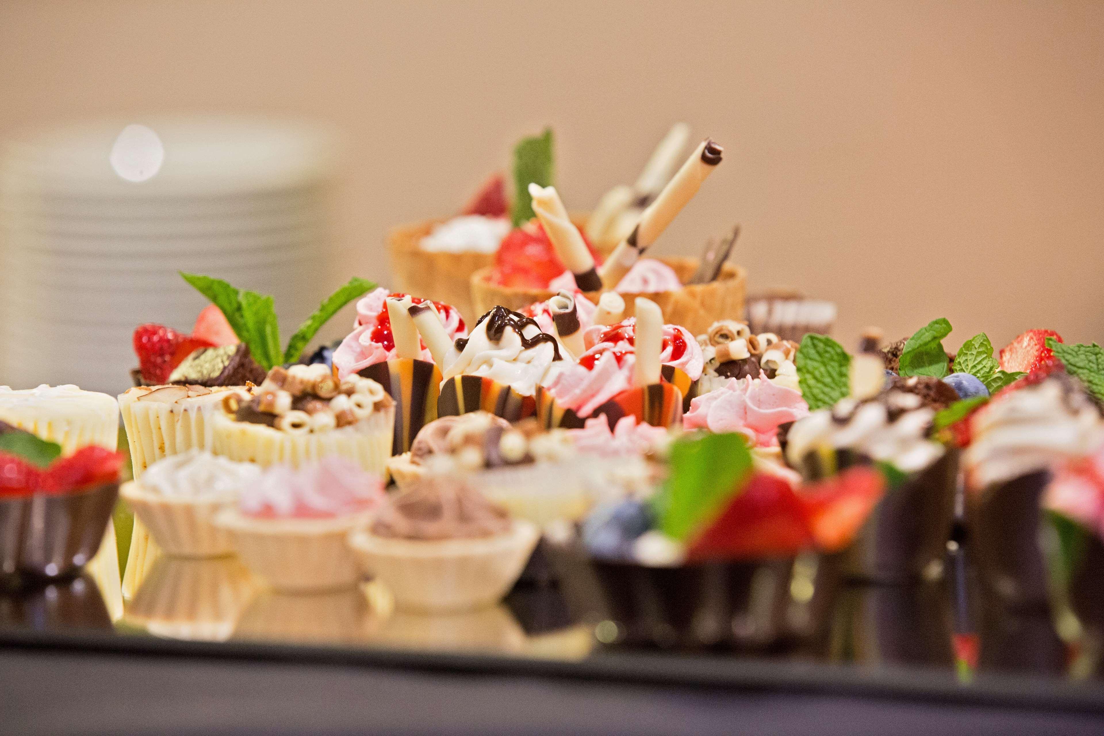 Hilton Garden Inn West Chester Bagian luar foto