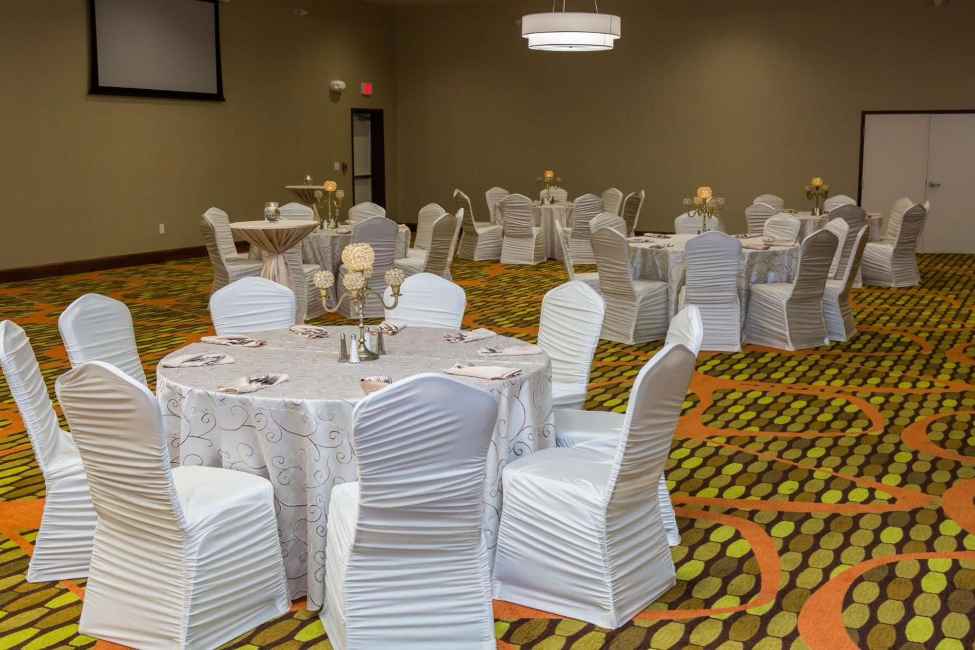 Hilton Garden Inn West Chester Bagian luar foto