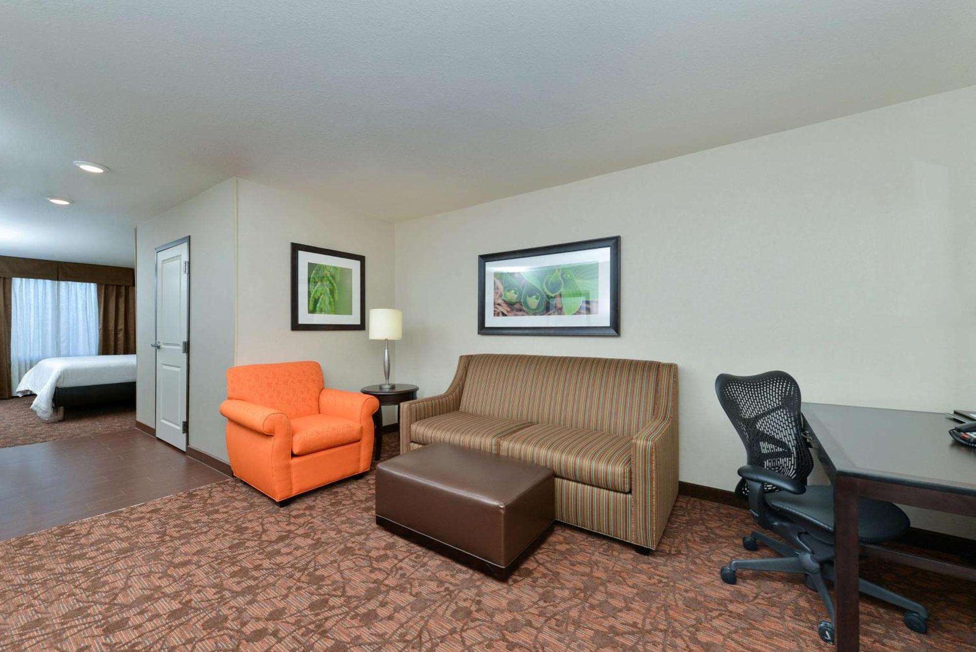 Hilton Garden Inn West Chester Bagian luar foto